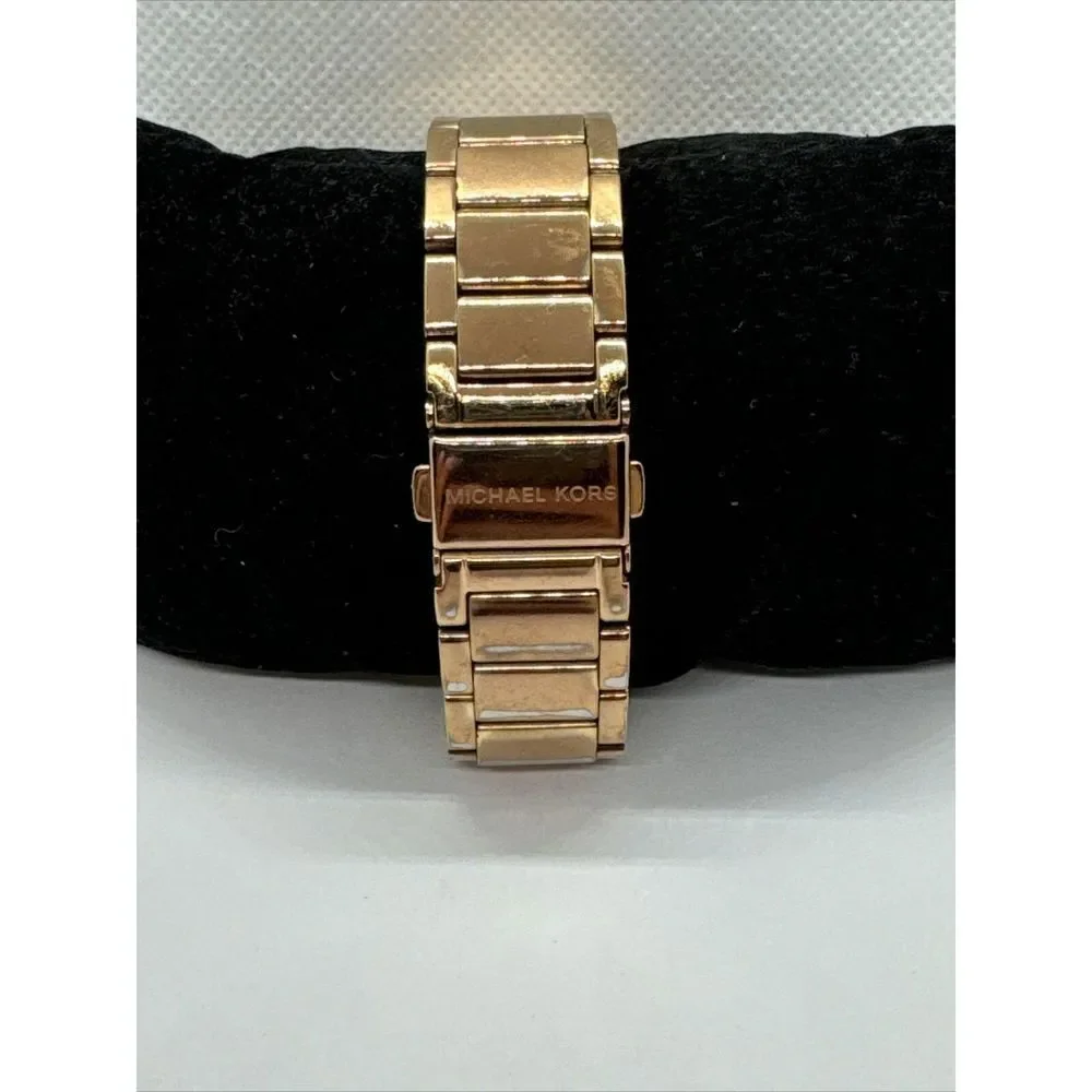 Michael Kors Parker MK5491 Women's Gold Stainless Steel Analog Dial Watch JNA449